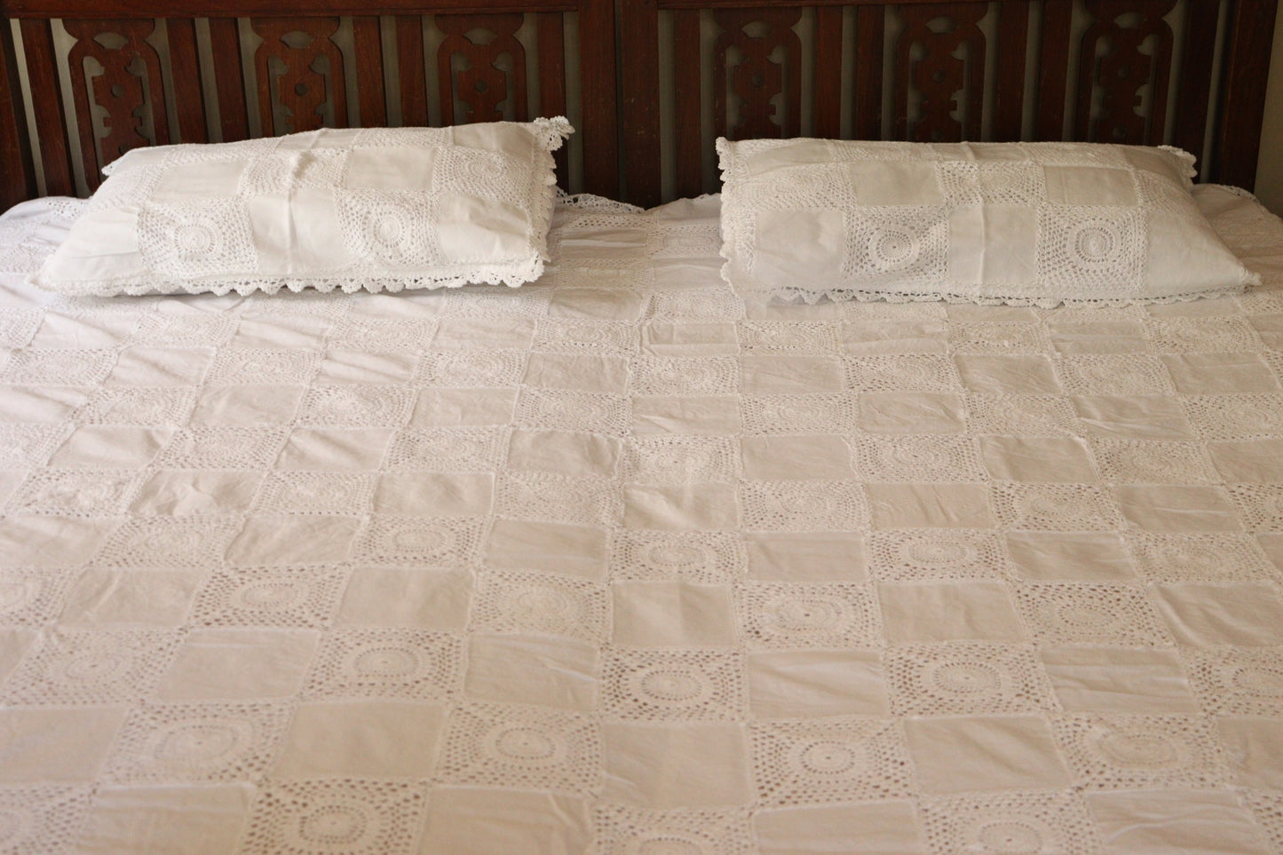 White Crochet Bedcover+2 pillow covers