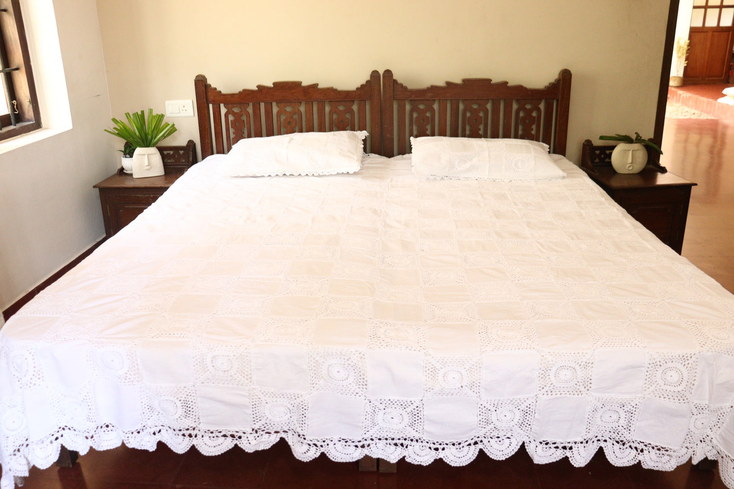 White Crochet Bedcover+2 pillow covers