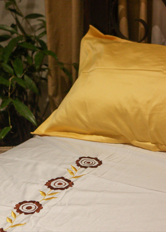 Embroidery Sheet +2 pillow covers