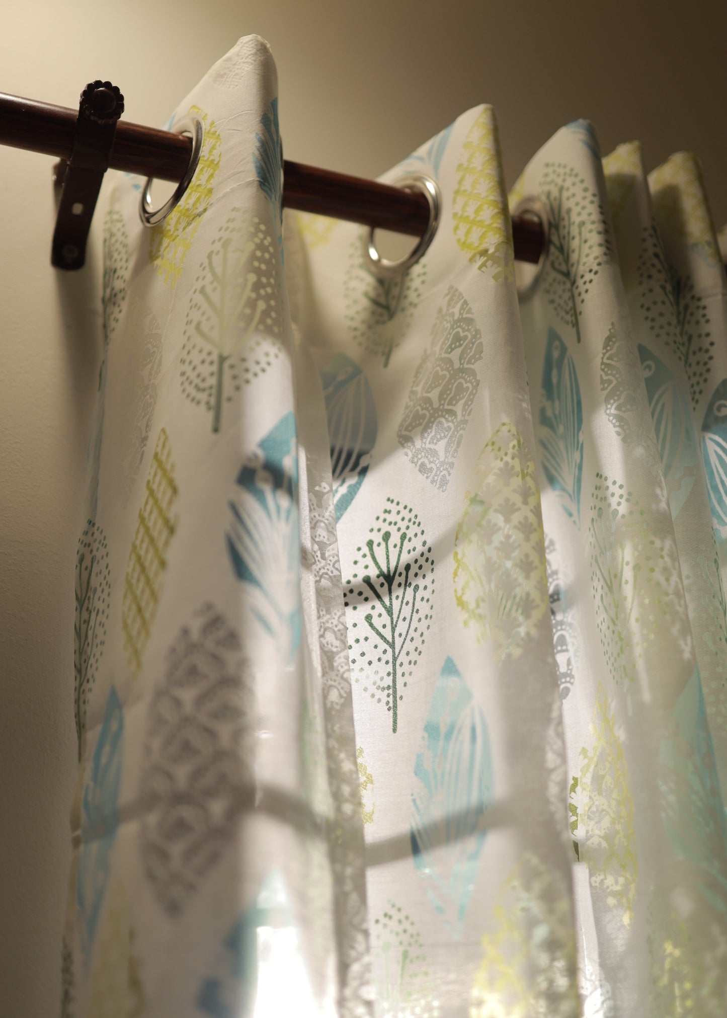 Organza curtain