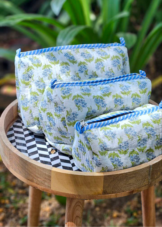 Make up bag, made of cloth