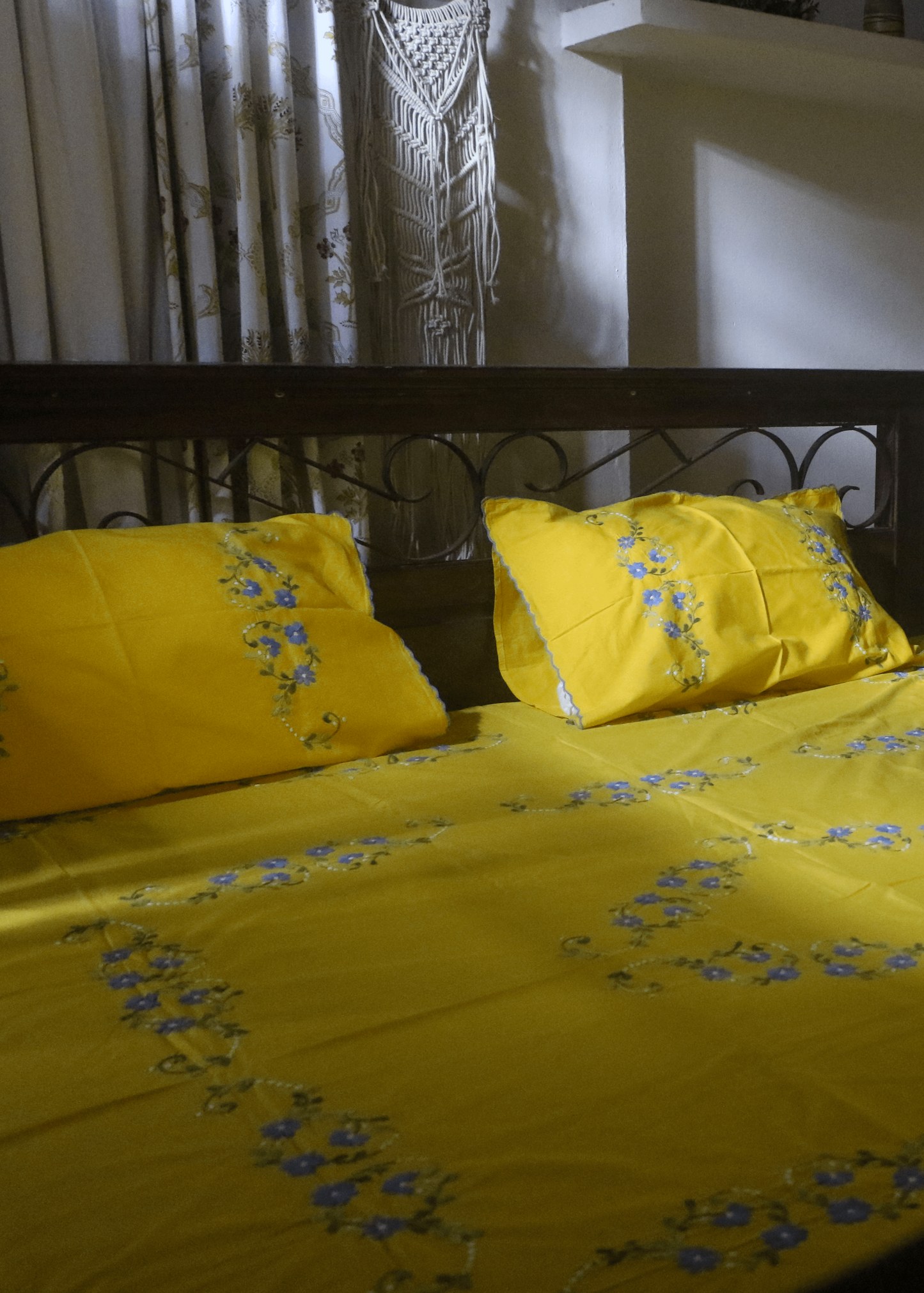 Hand Embroidery Sheets with two pillow covers