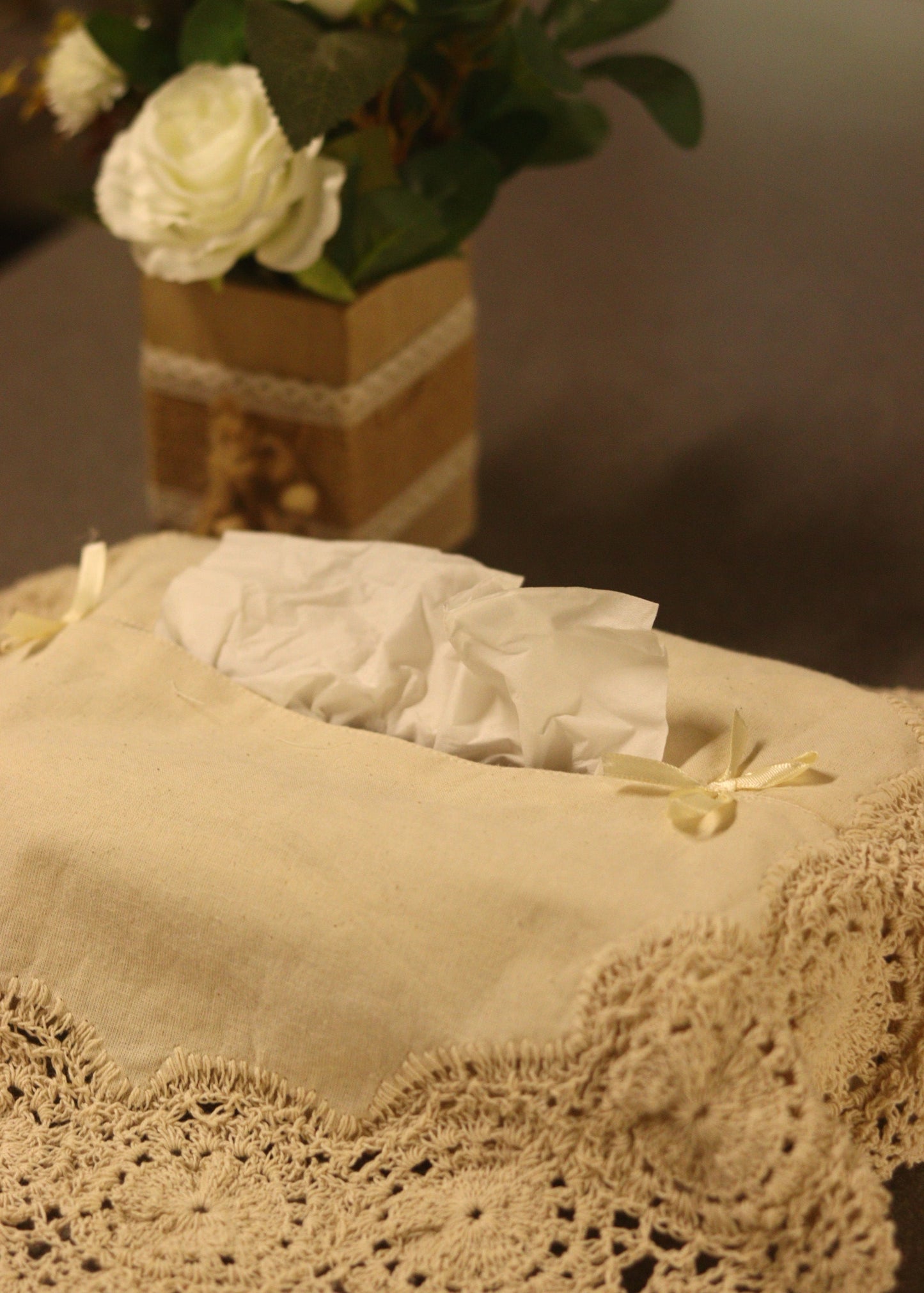 Crochet tissue box cover