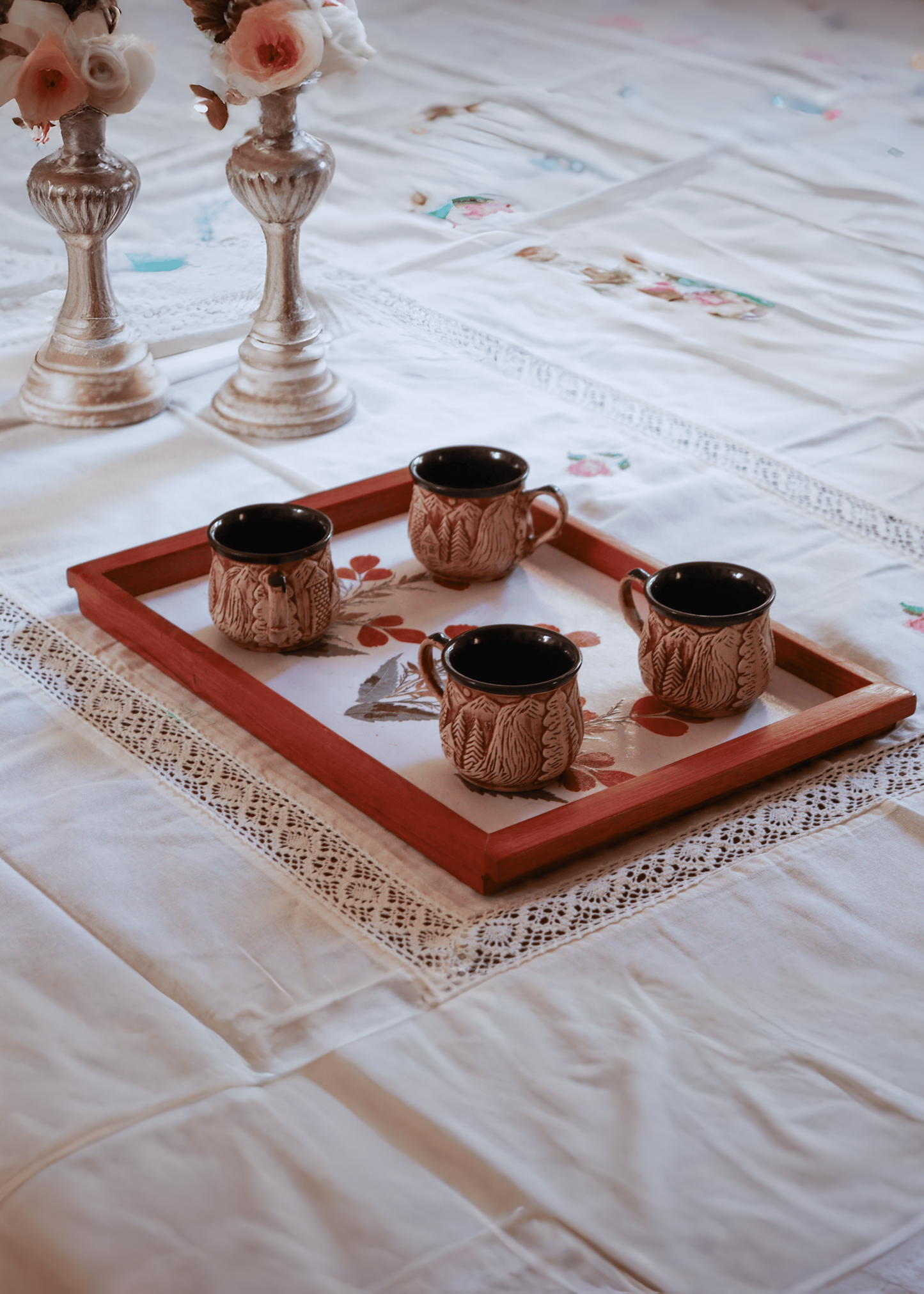 Handmade dry flower laminated tray