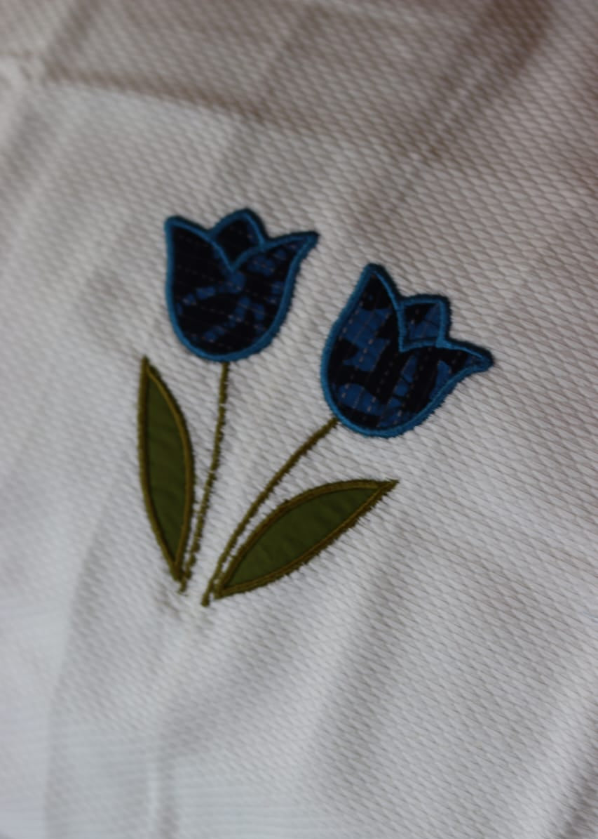 Applique embroidery sheet+ 2 pillow covers